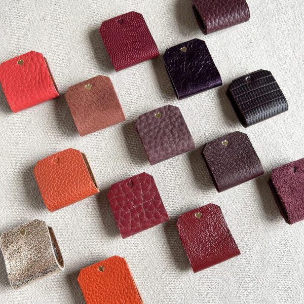 Marque-page aimanté - Tons rouge et bordeaux